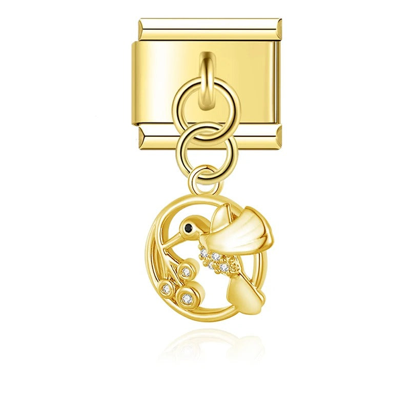 Charm Pendant Beija Flor Cravejado Gold - Blisca®