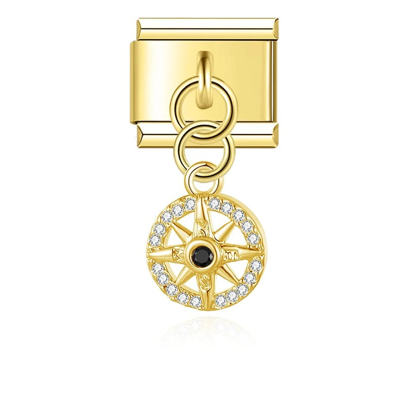 Charm Pendant Rosa dos Ventos Cravejada Gold - Blisca®